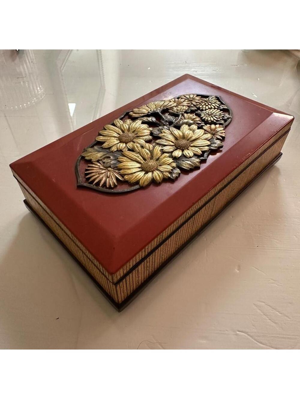 Vintage 70s Red & Boho Floral Trinket Box
